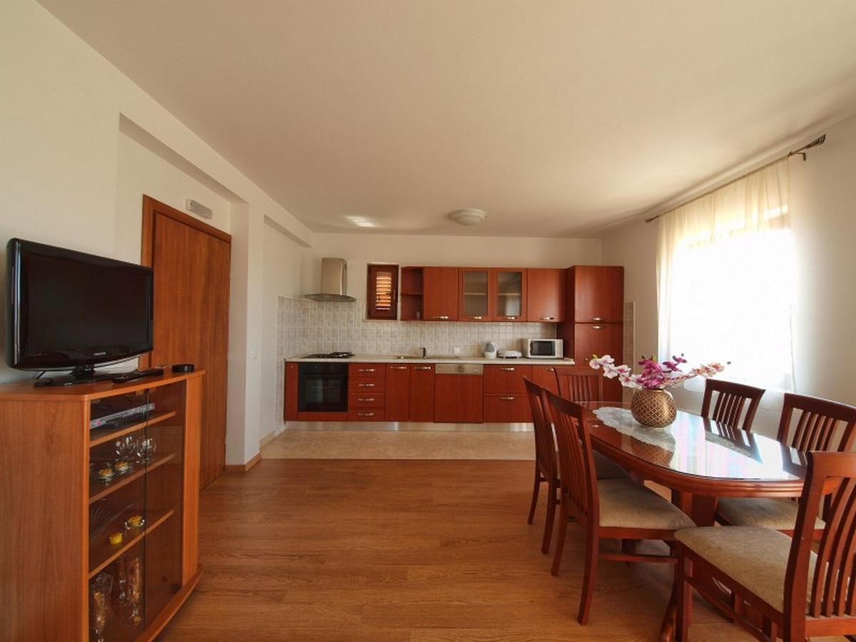 Anuska Apartment *